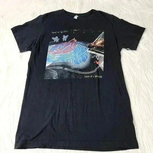 2016 Panic! At the Disco Death of a Bachelor Band Tee - Picture 2 of 6